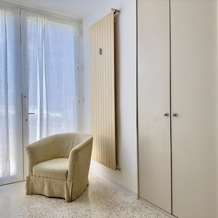 Minimal Apartment Navigli Milan Exterior photo