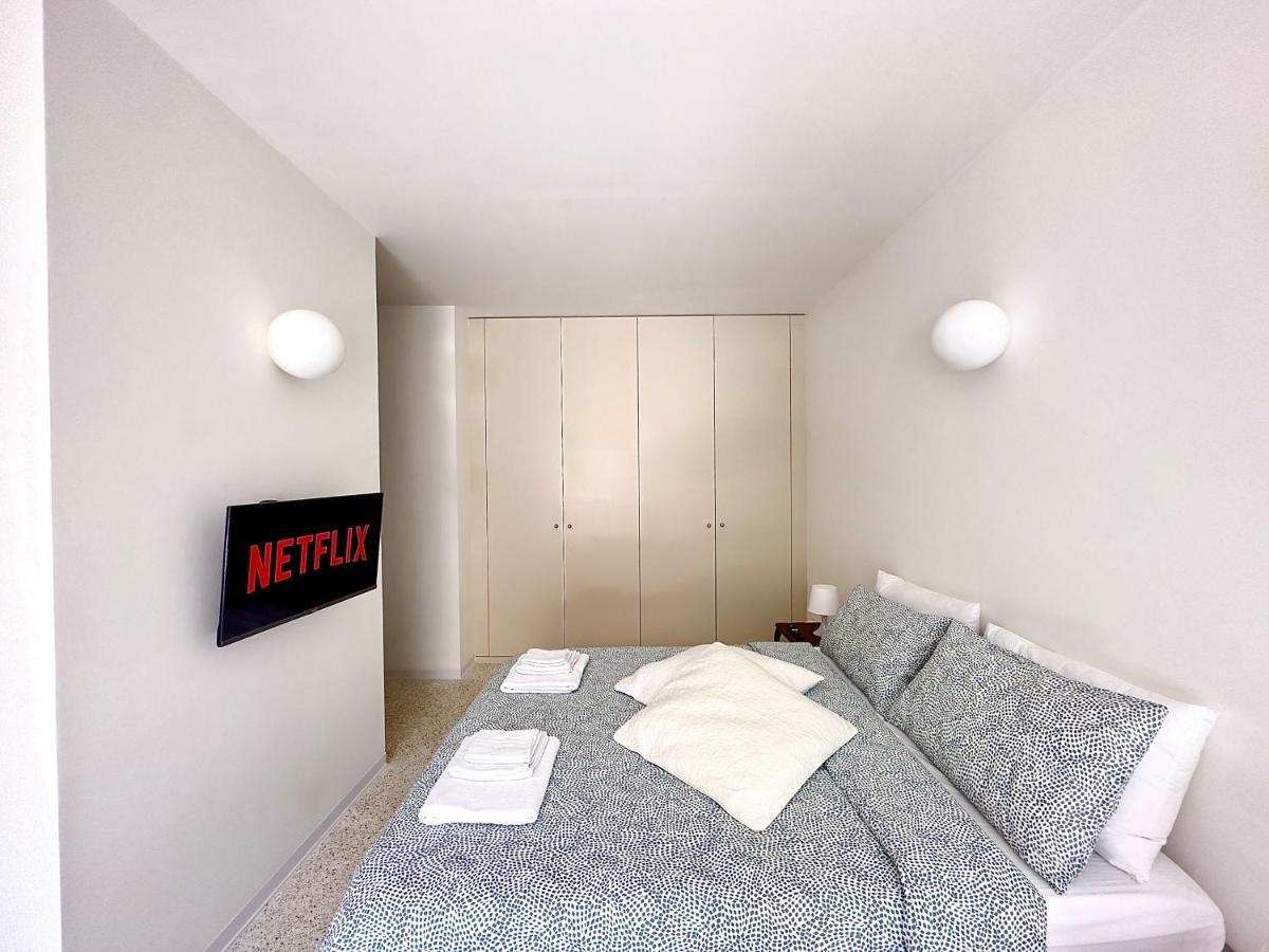 Minimal Apartment Navigli Milan Exterior photo
